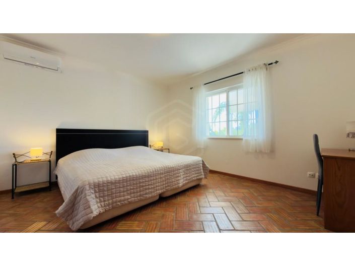 Image No.33-6 Bed House for sale