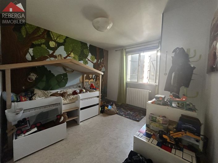 Image No.6-3 Bed House for sale