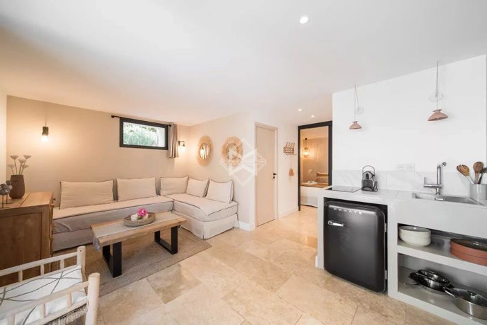 Image No.13-Maison de 9 chambres à vendre à Roquefort-les-Pins