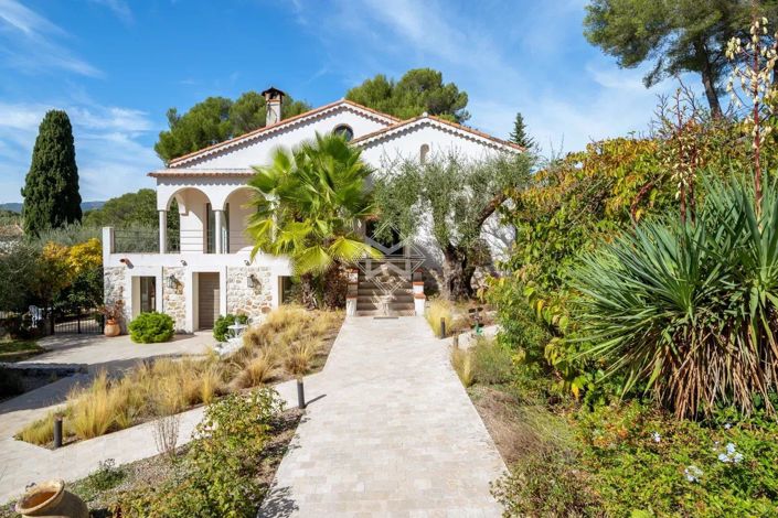 Image No.5-Maison de 9 chambres à vendre à Roquefort-les-Pins