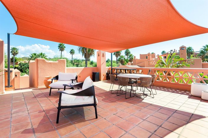 Image No.18-3 Bed House for sale