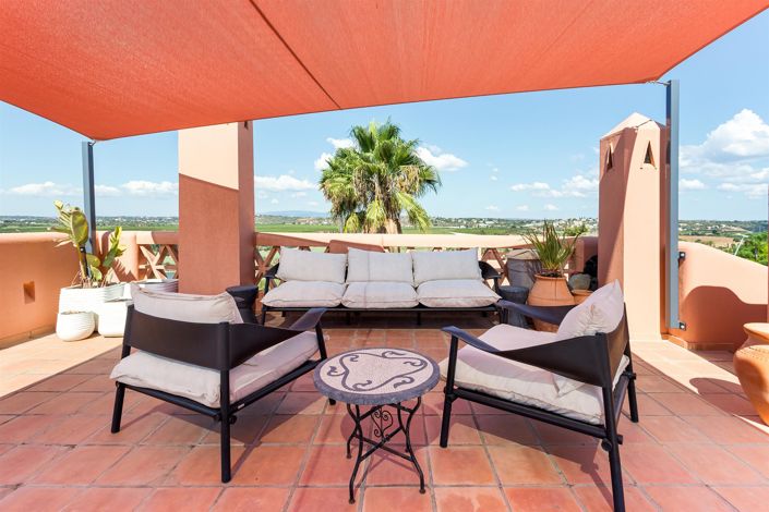 Image No.2-3 Bed House for sale