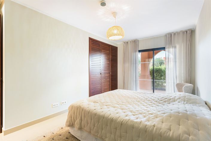 Image No.30-3 Bed House for sale