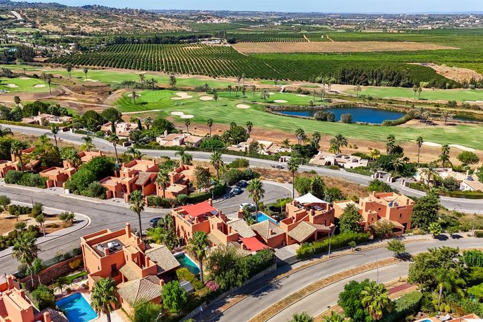 Image No.49-3 Bed House for sale