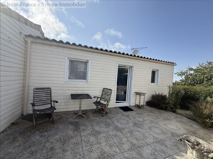 Image No.15-60 Bed Property for sale