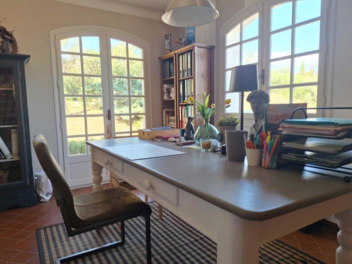 Image No.10-4 Bed House for sale