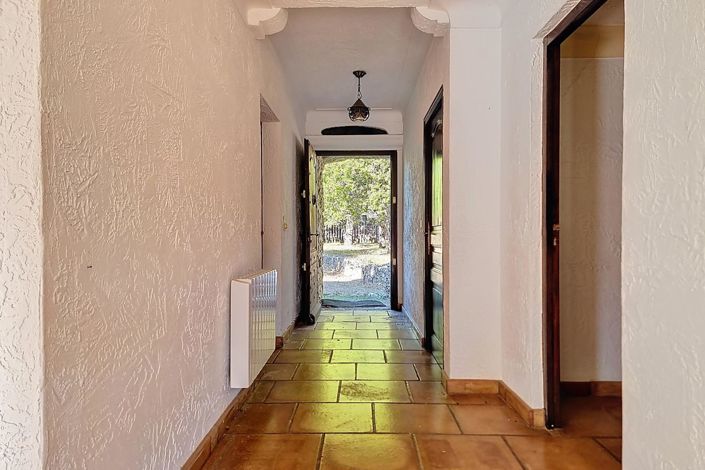 Image No.4-4 Bed House for sale