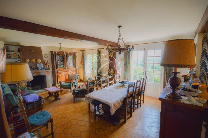 Image No.6-3 Bed House for sale