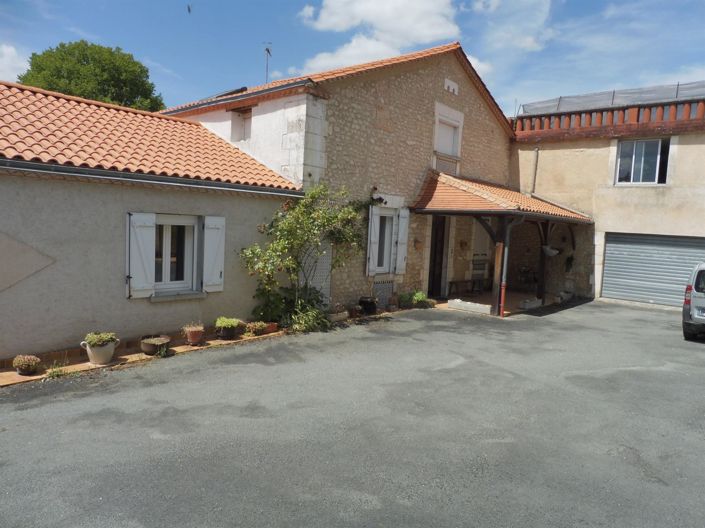 Image No.2-Maison de 4 chambres à vendre à Ribérac