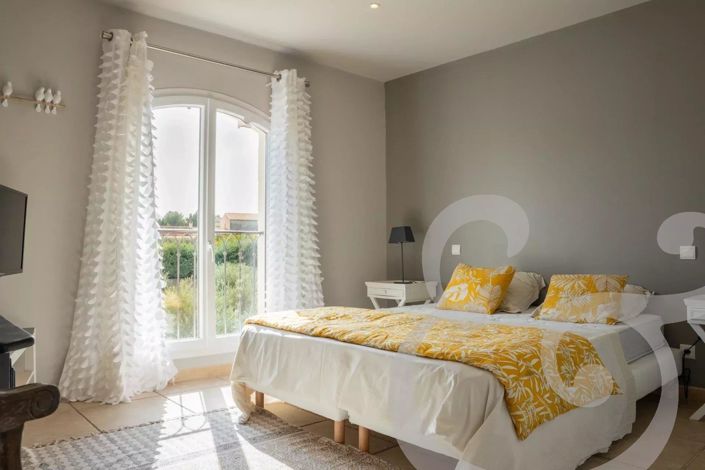 Image No.13-4 Bed House for sale