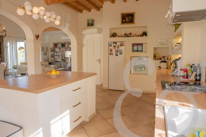 Image No.15-4 Bed House for sale