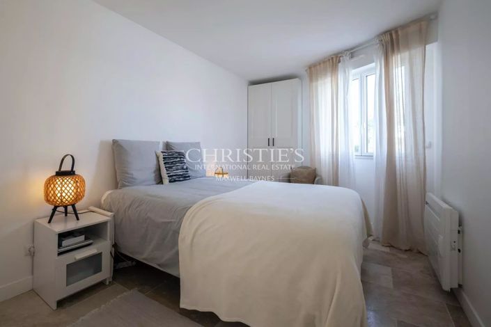 Image No.11-4 Bed House for sale