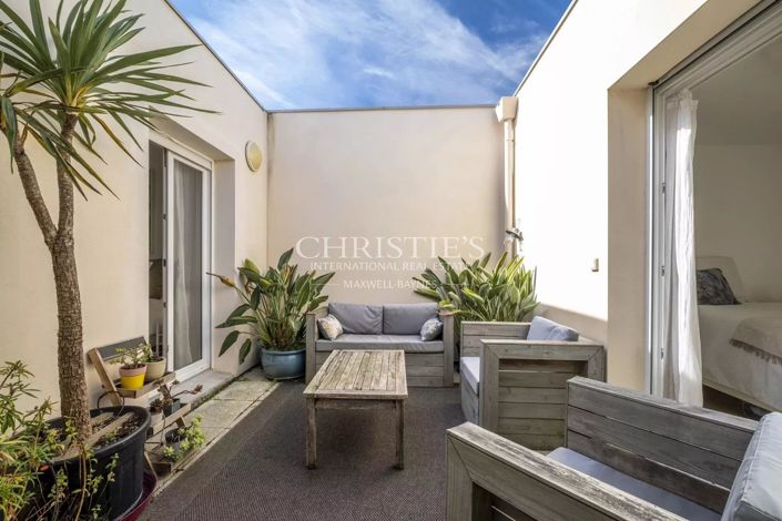 Image No.9-4 Bed House for sale