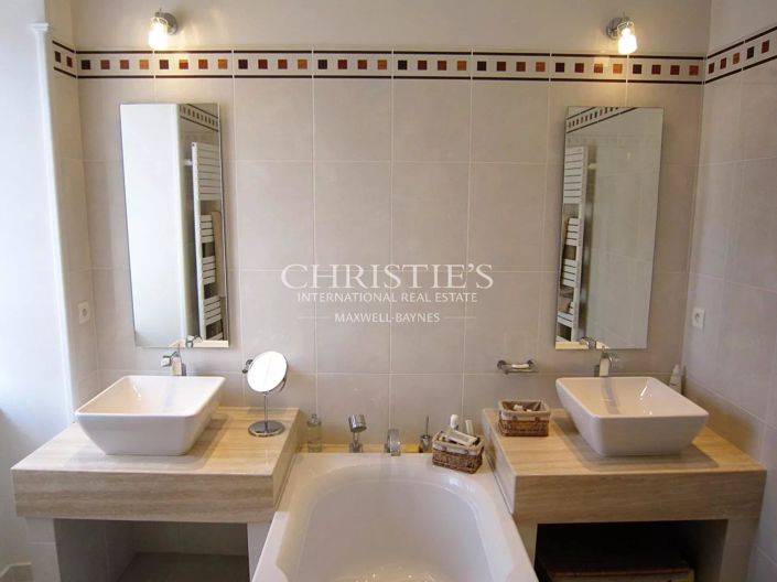 Image No.9-Maison de 6 chambres à vendre à Saint-Emilion