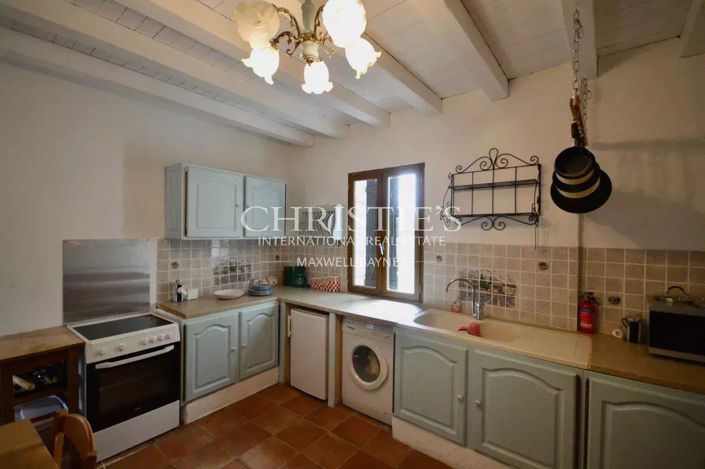 Image No.13-6 Bed House for sale