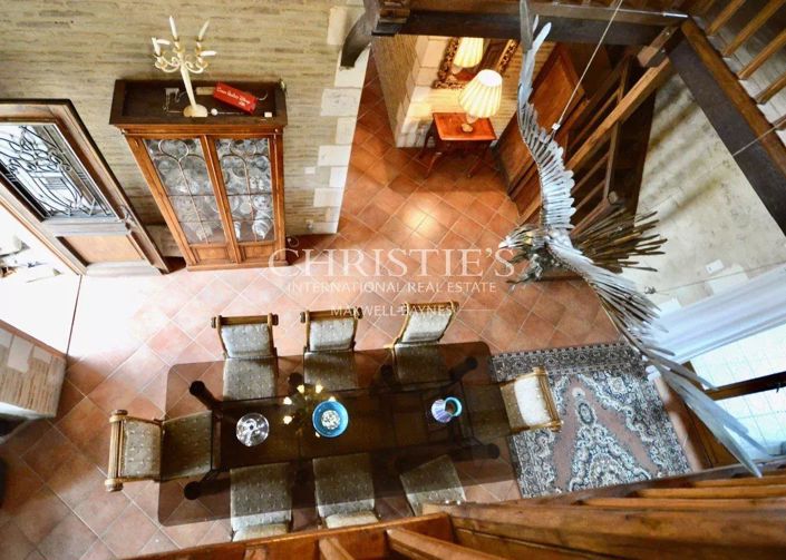 Image No.9-6 Bed House for sale