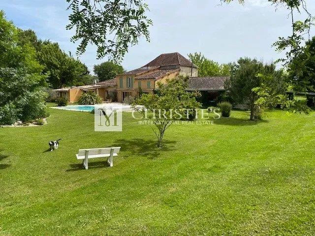 Image No.16-4 Bed House for sale