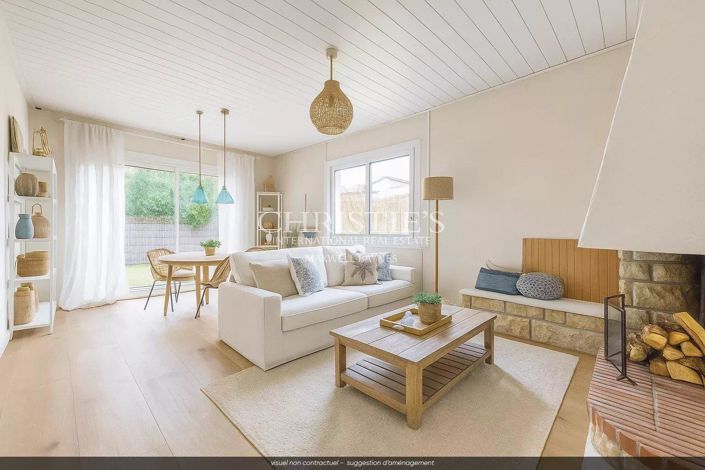 Image No.6-2 Bed House for sale