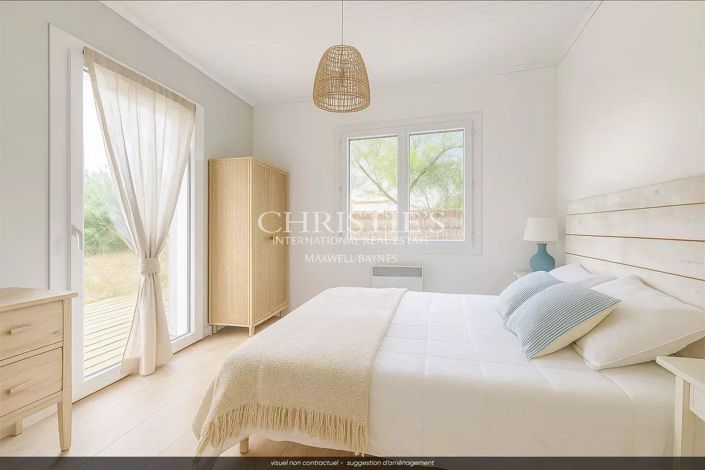 Image No.8-2 Bed House for sale