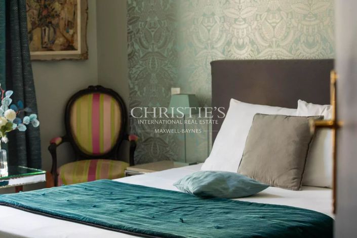 Image No.11-5 Bed House for sale