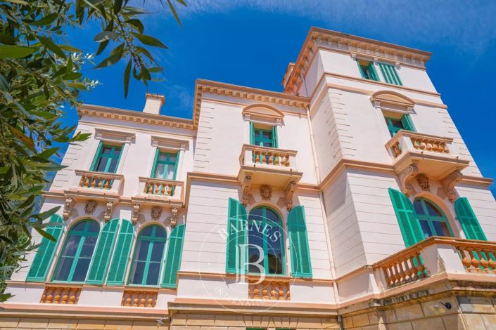 Image No.10-Maison de 7 chambres à vendre à Saint-Raphael