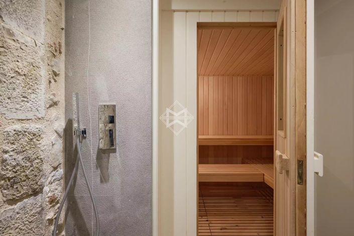 Image No.23-11 Bed House for sale