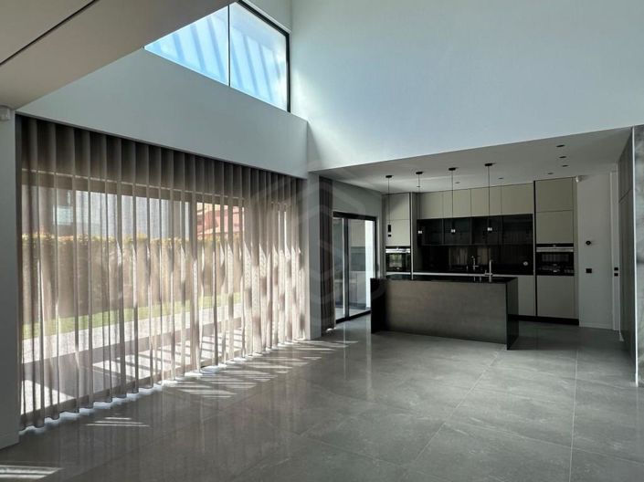 Image No.2-Maison de 5 chambres à vendre à Loule