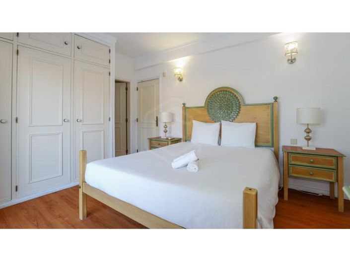 Image No.6-5 Bed House for sale