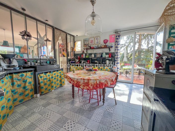 Image No.13-5 Bed House for sale