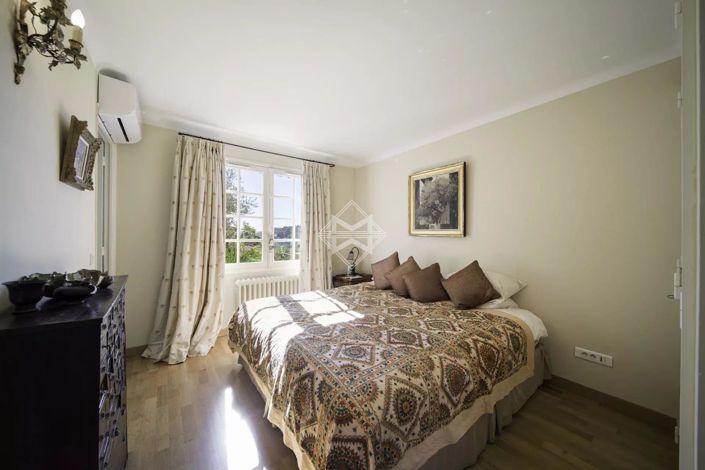 Image No.7-3 Bed House for sale