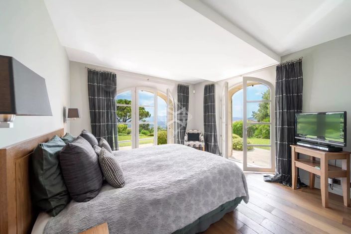 Image No.11-4 Bed House for sale