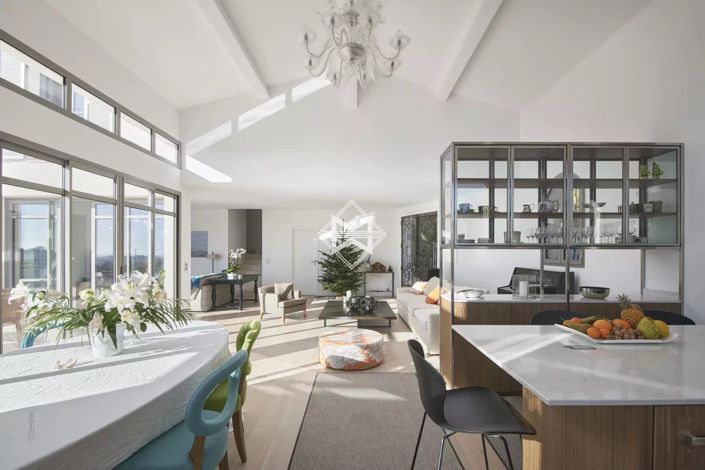 Image No.9-6 Bed House for sale