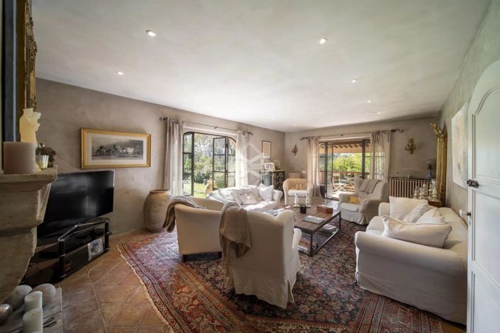 Image No.7-4 Bed House for sale