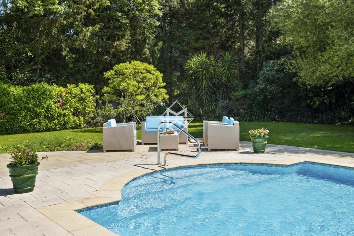 Image No.12-5 Bed House for sale