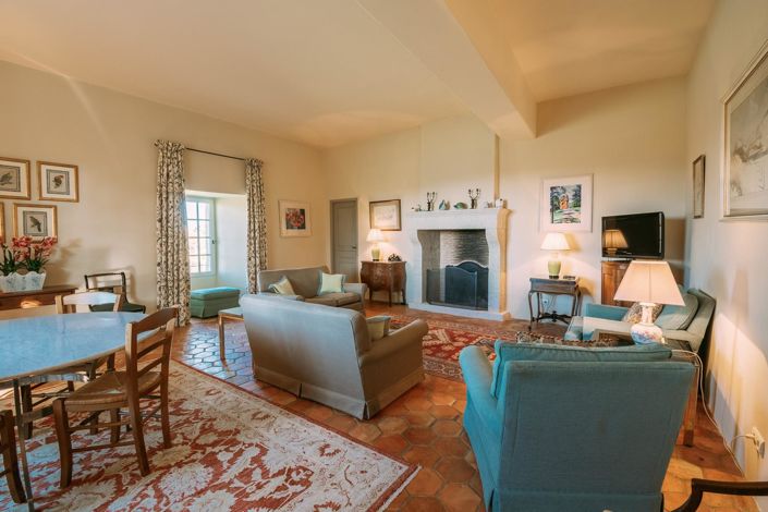 Image No.19-13 Bed House for sale