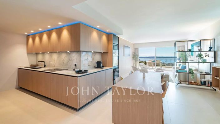 Image No.10-3 Bed Apartment for sale