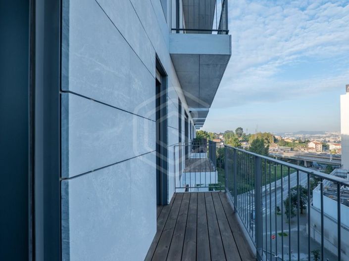 Image No.20-3 Bed Apartment for sale