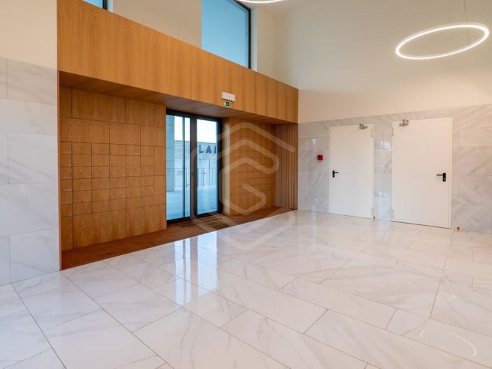 Image No.24-3 Bed Apartment for sale