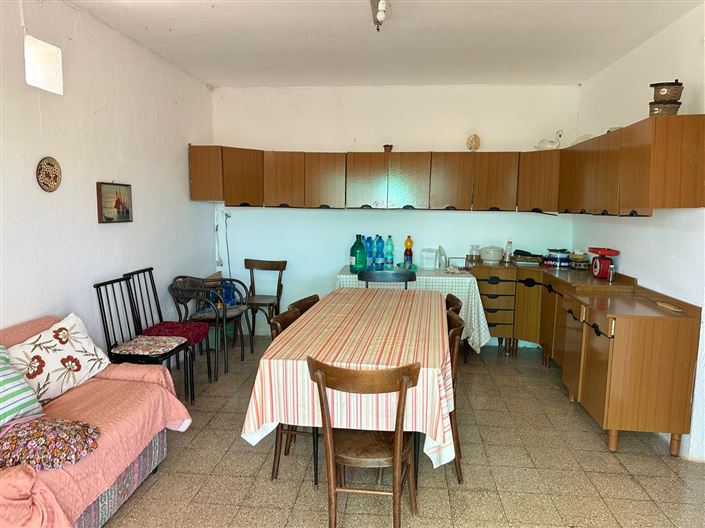 Image No.10-2 Bed Property for sale