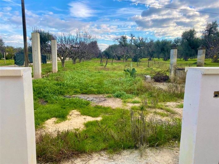 Image No.13-2 Bed Property for sale