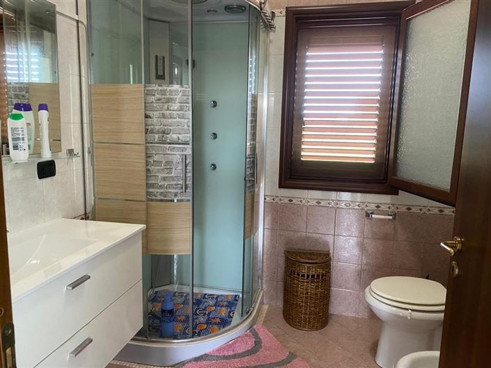 Image No.18-6 Bed Villa for sale