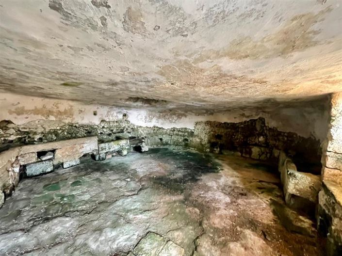 Image No.20-2 Bed Property for sale