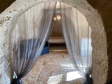 138557trullosanmicheleimg040000