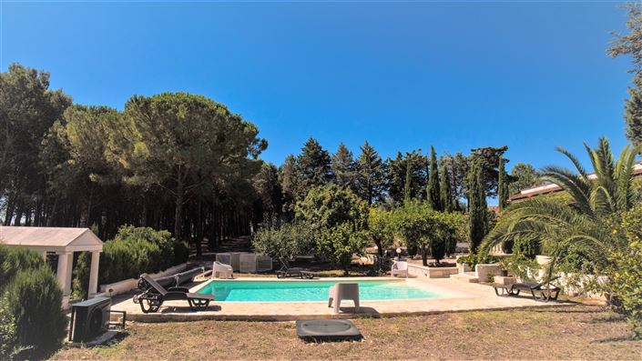 Image No.2-Propriété de 4 chambres à vendre à Martina Franca