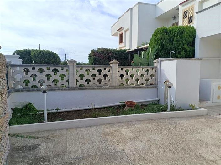 Image No.23-2 Bed Townhouse for sale