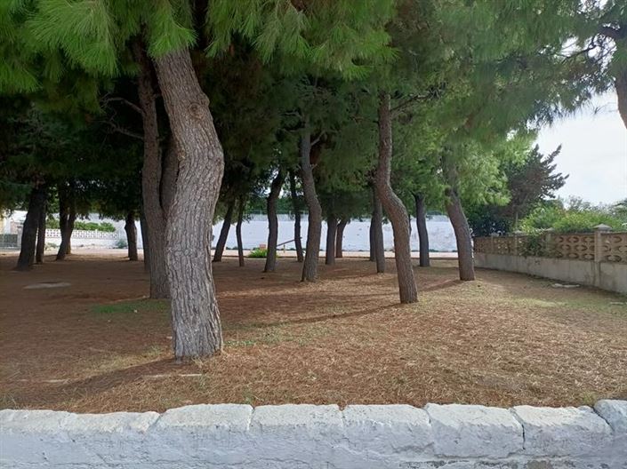 Image No.26-2 Bed Townhouse for sale