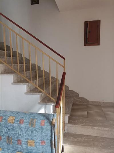 Image No.9-2 Bed Townhouse for sale