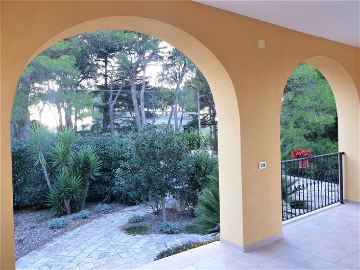 Image No.7-Propriété de 4 chambres à vendre à Fasano