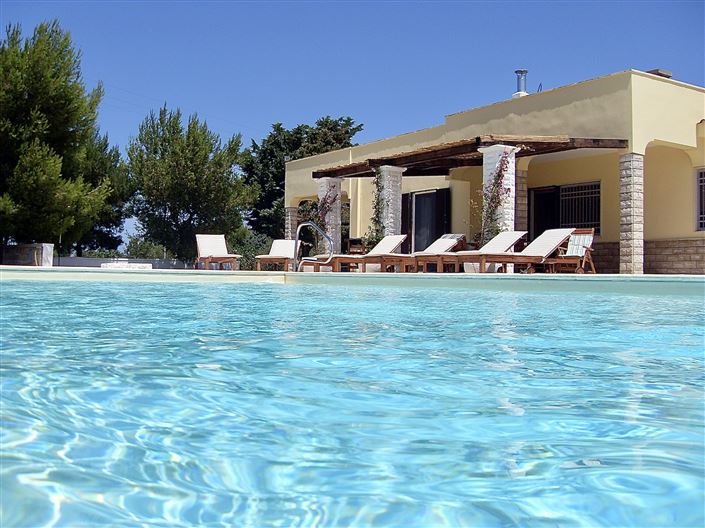 Image No.3-Villa de 4 chambres à vendre à Carovigno