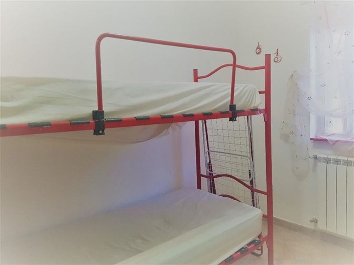 Image No.19-4 Bed Property for sale